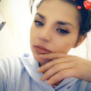 Meet your Posher, Hayley